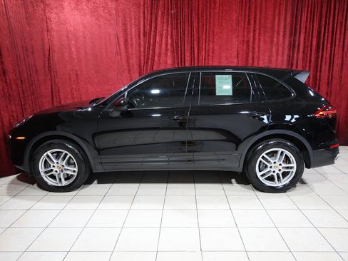 Used 2016 Porsche Cayenne image 4