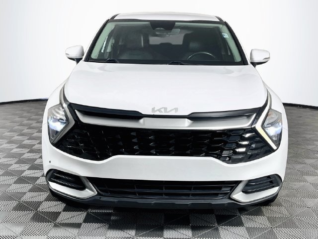 Used 2023 Kia Sportage EX FWD image 3