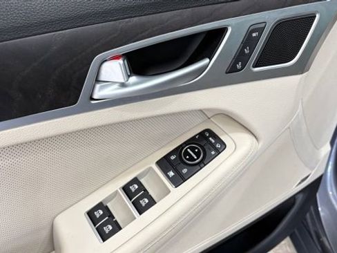 Used 2017 Genesis G80 3.8 w/ Option Group 03 image 15