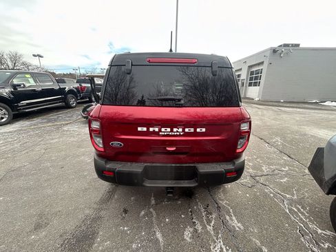 Used 2025 Ford Bronco Sport Badlands image 6