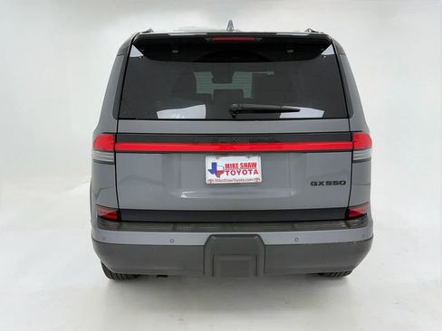 Used 2025 Lexus GX 550 w/ Accessory Package (2T) image 19