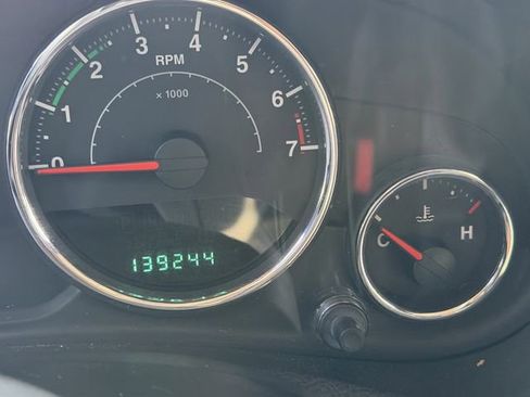 Used 2013 Jeep Wrangler Unlimited Sahara w/ Connectivity Group image 9