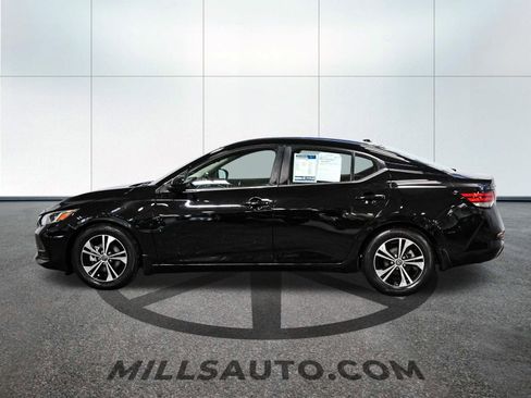 Used 2021 Nissan Sentra SV image 3
