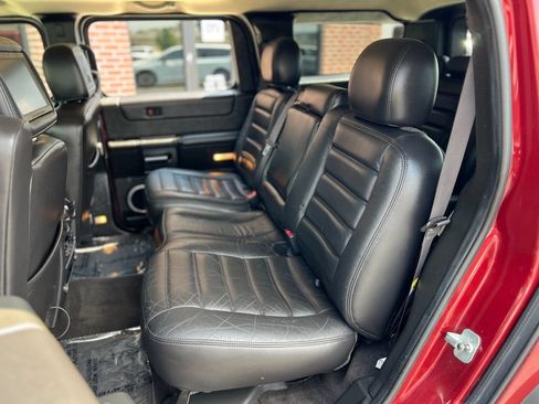Used 2005 HUMMER H2 w/ Preferred Equipment Group AWD/4WD image 26