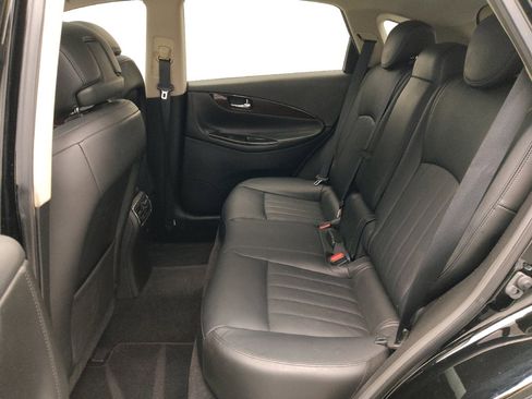 Used 2017 INFINITI QX50 2WD w/ Technology Package image 18