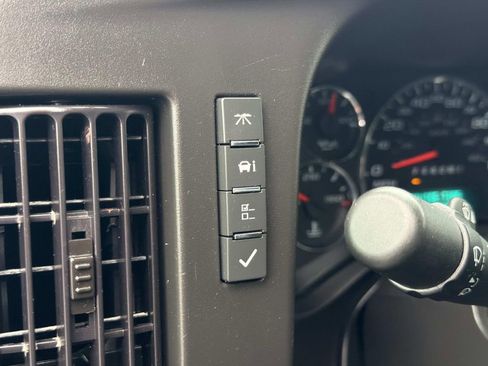Used 2024 GMC Savana 2500 w/ Driver Convenience Package image 17
