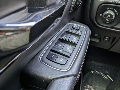 Used 2022 RAM 1500 Limited AWD/4WD image 19