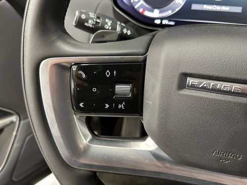 Used 2023 Land Rover Range Rover SE image 28