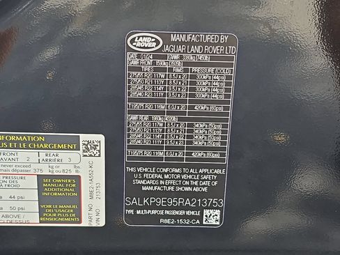 Used 2024 Land Rover Range Rover SE AWD/4WD image 32