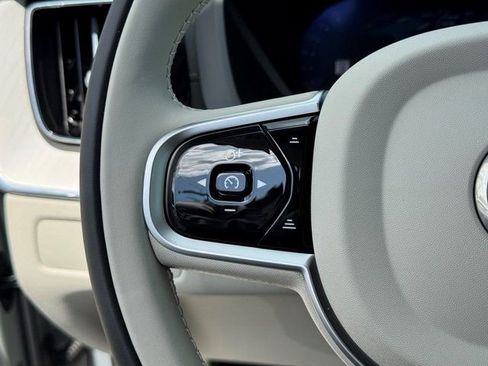 New 2026 Volvo XC60 B5 Ultra w/ Climate Package image 26