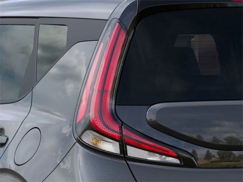 New 2025 Kia Soul LX image 11