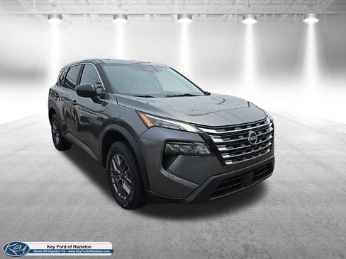 Used 2024 Nissan Rogue S AWD/4WD image 1