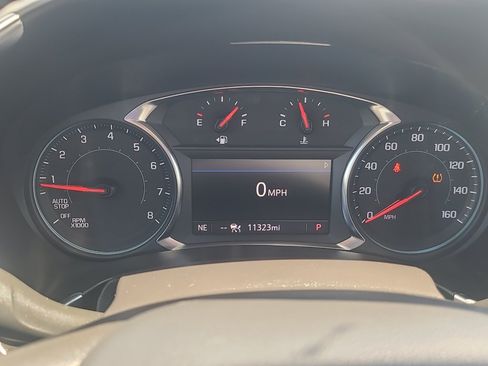 Used 2024 Chevrolet Equinox LT AWD/4WD image 30