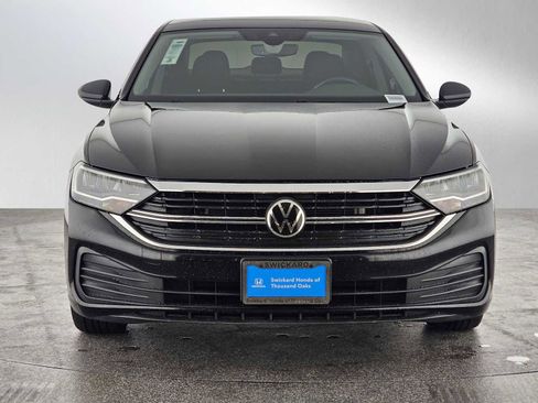 Used 2022 Volkswagen Jetta SE image 8