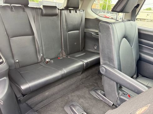 Used 2025 Toyota Grand Highlander AWD image 25
