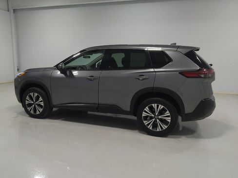 Used 2021 Nissan Rogue SV AWD/4WD image 3