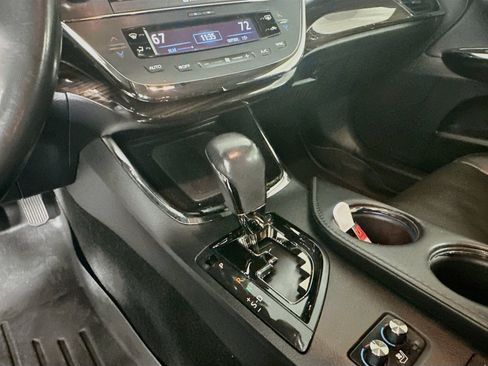 Used 2014 Toyota Avalon Limited w/ Technology Package FWD image 25