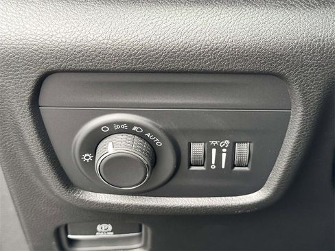 New 2025 Jeep Grand Cherokee 4WD image 29