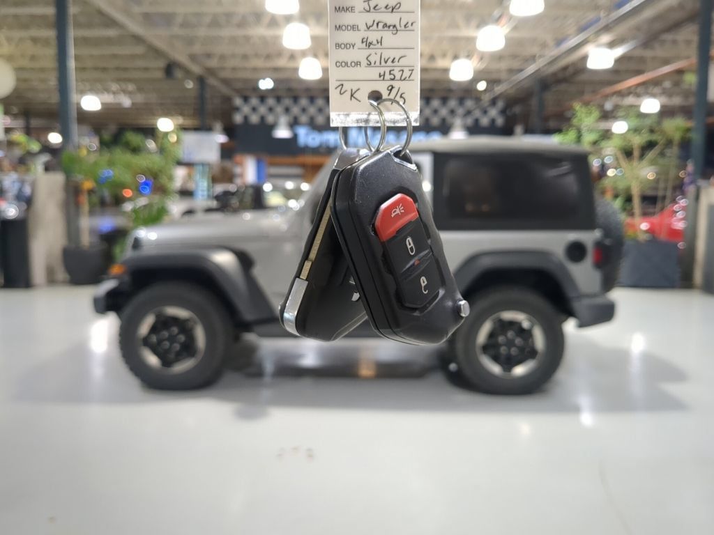 Used 2018 Jeep Wrangler Sport AWD/4WD image 4
