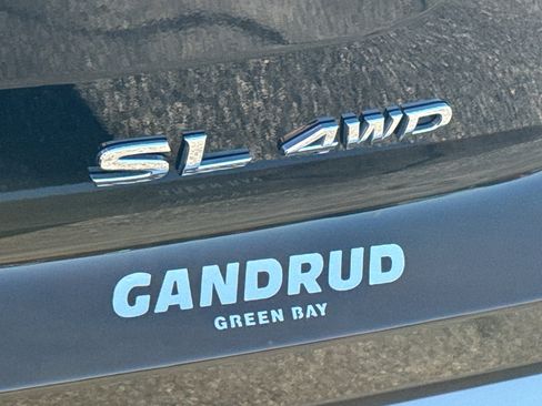 Certified 2025 Nissan Pathfinder SL image 8