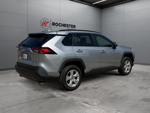 Used 2020 Toyota RAV4 XLE w/ All Weather Liner Package AWD/4WD image 5