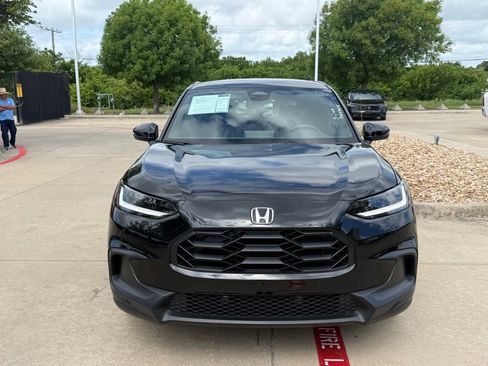 Used 2023 Honda HR-V Sport image 9