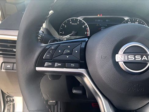Used 2023 Nissan Altima 2.5 SR FWD image 20