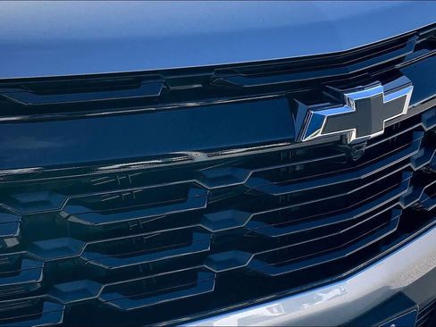 Used 2025 Chevrolet Equinox LT w/ Midnight Edition image 31