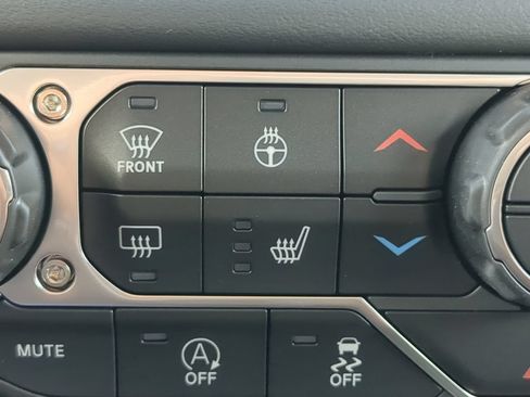 New 2026 Jeep Wrangler Unlimited Sahara AWD/4WD image 21