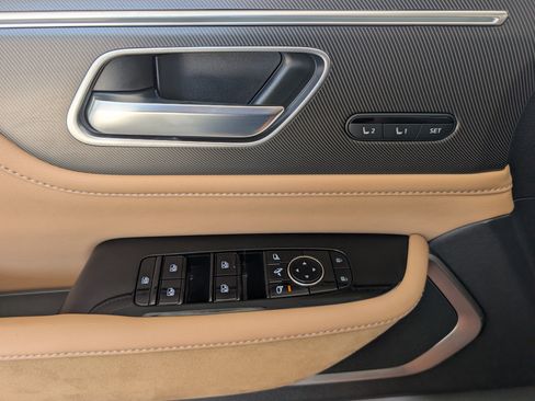 Used 2025 INFINITI QX80 Luxe AWD/4WD image 16