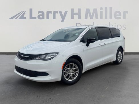 New 2026 Chrysler Voyager LX FWD image 1