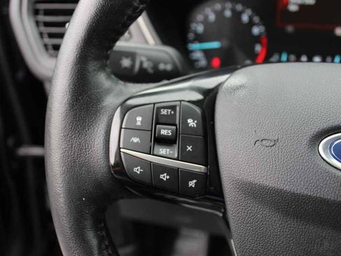 Used 2021 Ford Escape SE w/ SE Sport Appearance Package AWD/4WD image 17
