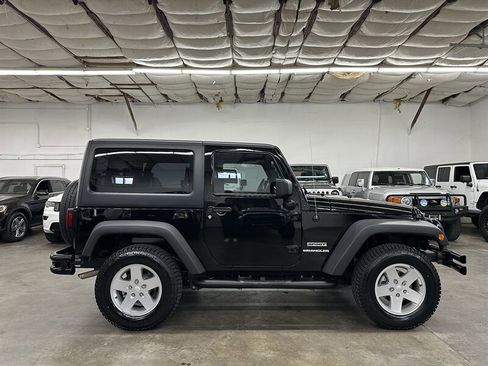 Used 2011 Jeep Wrangler Sport AWD/4WD image 2