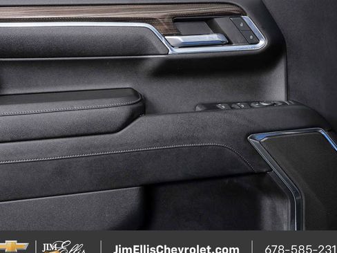 Used 2024 Chevrolet Silverado 1500 RST image 6