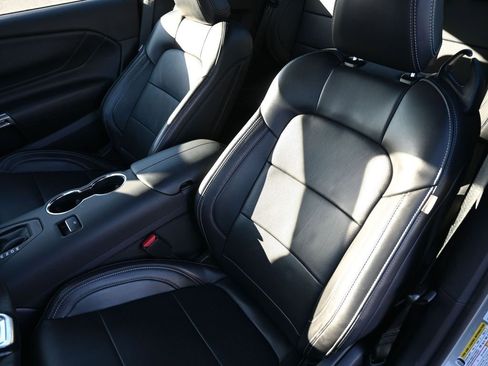 Used 2025 Ford Mustang GT Premium image 21