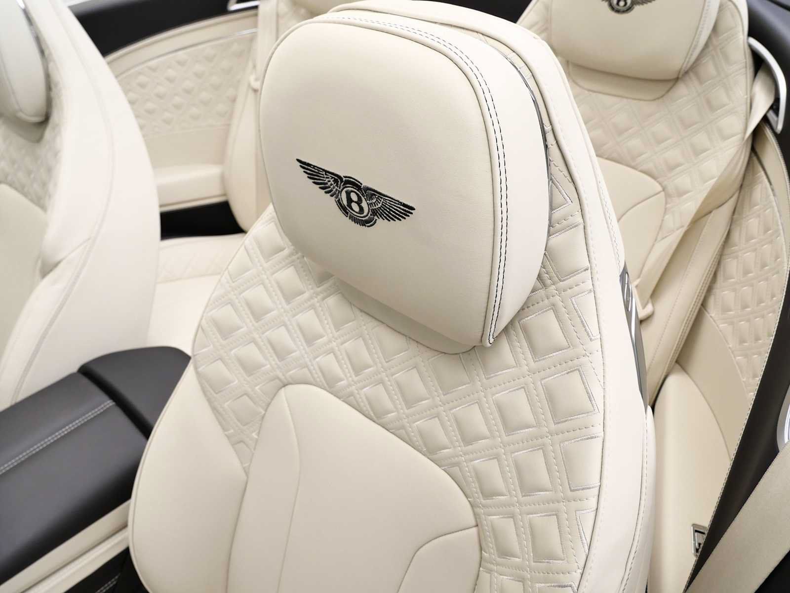 Used 2022 Bentley Continental GT AWD/4WD image 20