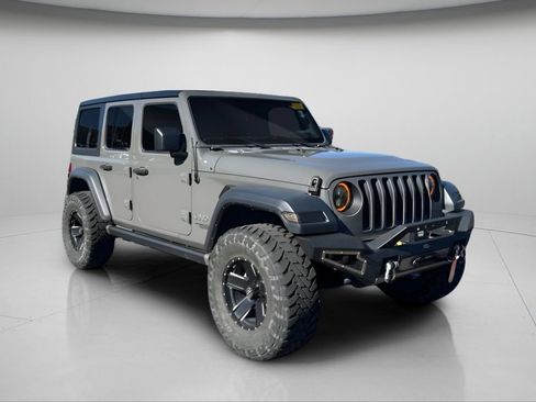 Used 2019 Jeep Wrangler Unlimited Sport S AWD/4WD image 2