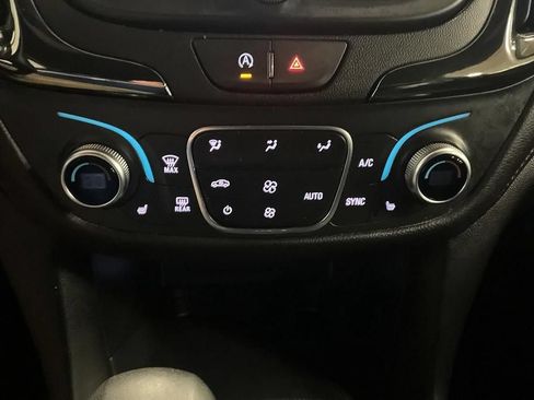 Used 2023 Chevrolet Equinox RS FWD image 24