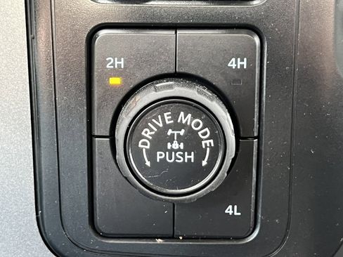 Certified 2022 Ford F150 XLT w/ Equipment Group 301A Mid image 30