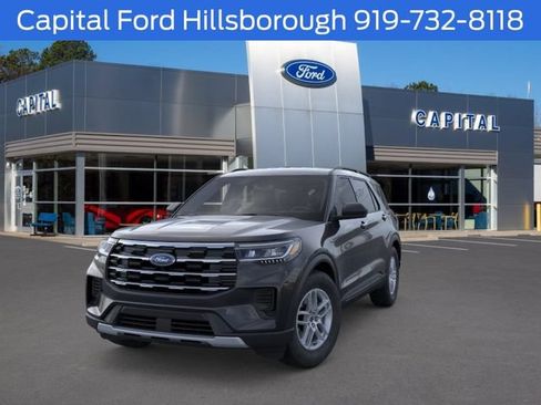 New 2026 Ford Explorer Active RWD image 2