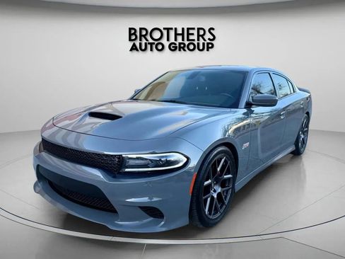 Used 2019 Dodge Charger Scat Pack w/ Plus Group image 6