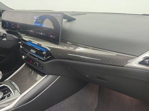 Used 2025 BMW M2 w/ Lighting Package RWD image 31