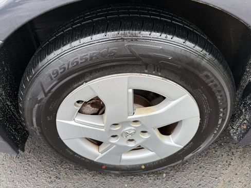 Used 2014 Toyota Prius Two FWD image 9