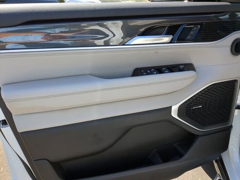 New 2024 Jeep Wagoneer L 4WD w/ Convenience Group I image 22