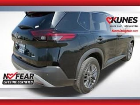 Used 2023 Nissan Rogue S AWD/4WD image 9