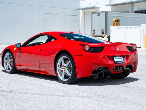 Used 2014 Ferrari 458 Italia Coupe RWD image 11