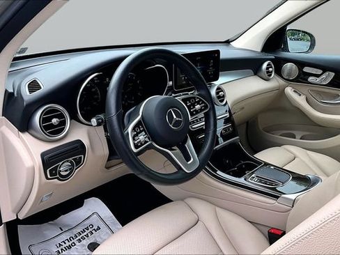 Used 2021 Mercedes-Benz GLC 300 4MATIC image 20