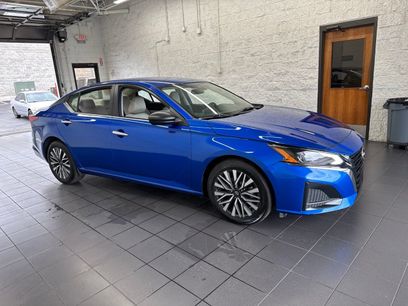 Used 2025 Nissan Altima 2.5 SV