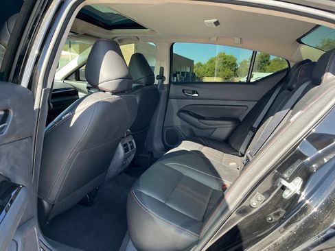 Used 2023 Nissan Altima 2.0 SR FWD image 15