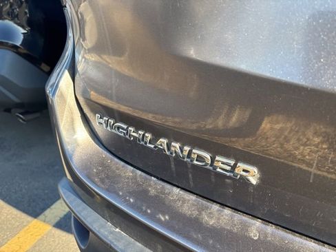 Used 2015 Toyota Highlander Limited image 10